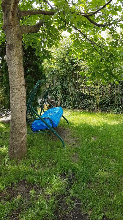 Csalad-Barat Apartman Balatonlelle Dış mekan fotoğraf
