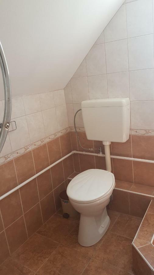 Csalad-Barat Apartman Balatonlelle Dış mekan fotoğraf
